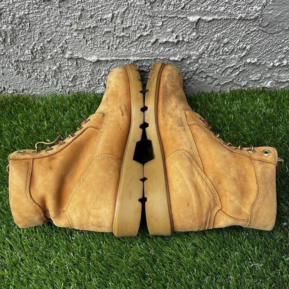 Timberland Boots Men Size 10 high top wheat boots casual hiking combat Lace